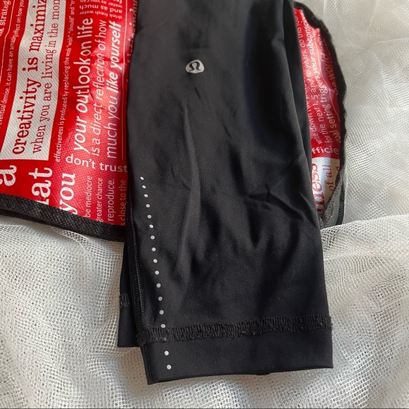 Lululemon Fast & Free 7/8 Tight II Nulux 25" - Picture 4 of 6